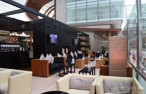 迪拜国际机场Ahlan Lounge @B