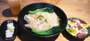 南昌西站龙腾商务座候车区（A22检票口旁）