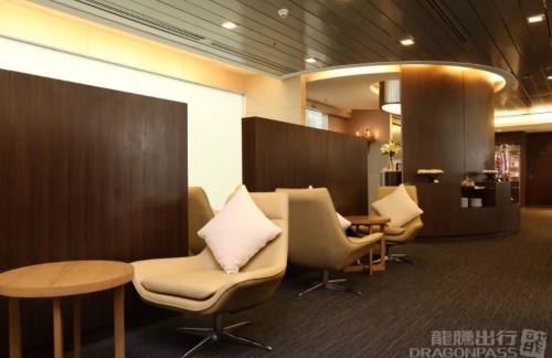 BKKMiracle First Class Lounge (Concourse A1)