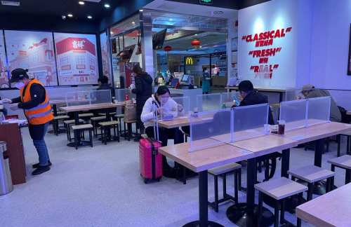 上海虹桥站吉祥馄饨(4B、5B检票口上方)