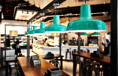 伦敦希思罗机场Leon