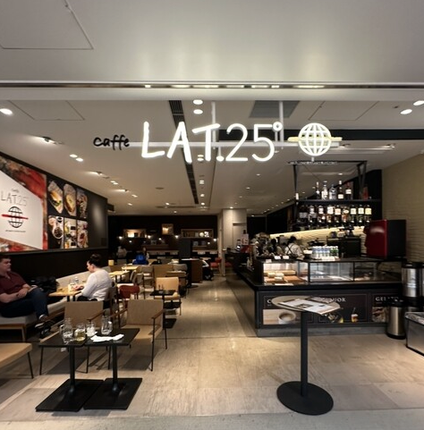 东京成田国际机场caffe LAT.25° (3F)