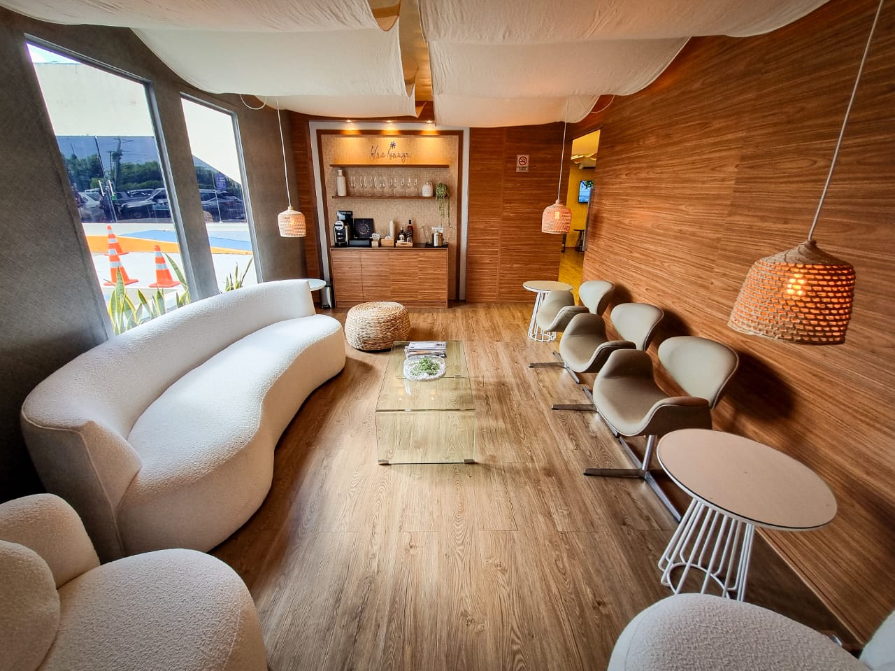 Blue Lounge Noronha — food & bar