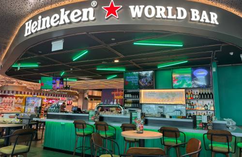 新加坡樟宜机场Heineken World Bar