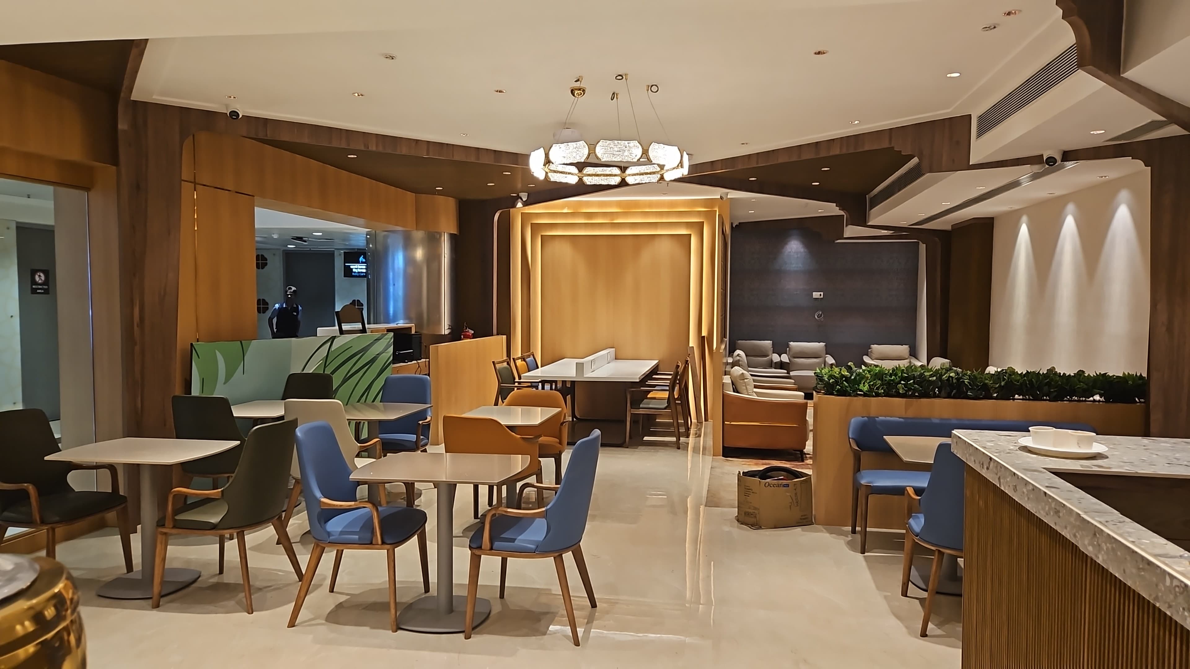 Elysian Lounge - International — food & bar