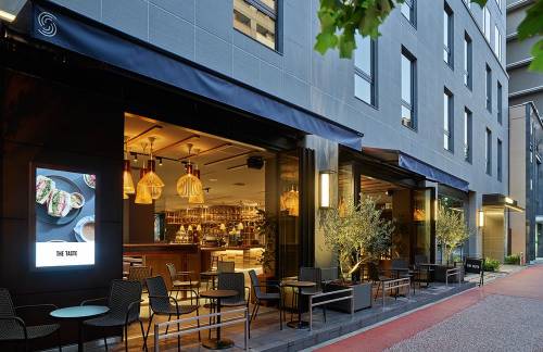 air-6918980THE TASTE