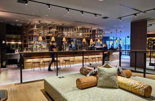 air-6918980THE TASTE