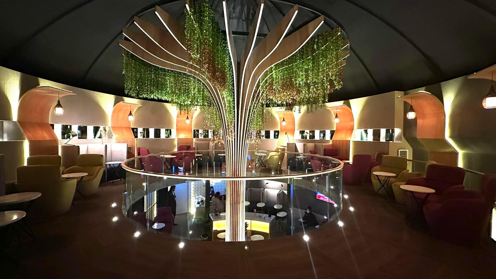 Sky Majestic Lounge atmosphere, image 2