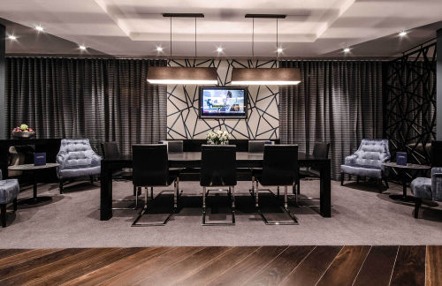 LGWClubrooms - North Terminal (Additional Charge Applies)