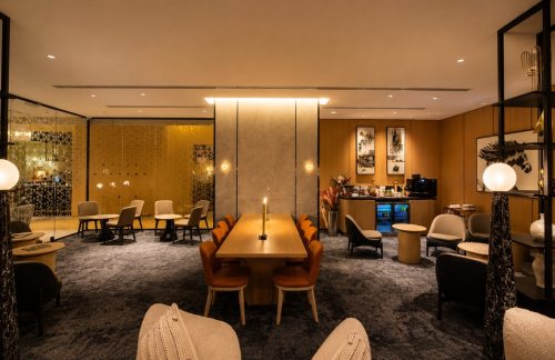 DMMPlaza Premium Lounge