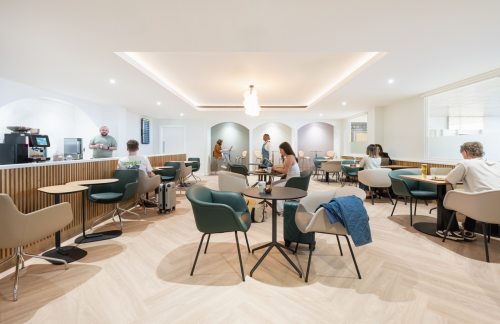 EMAEscape Lounge