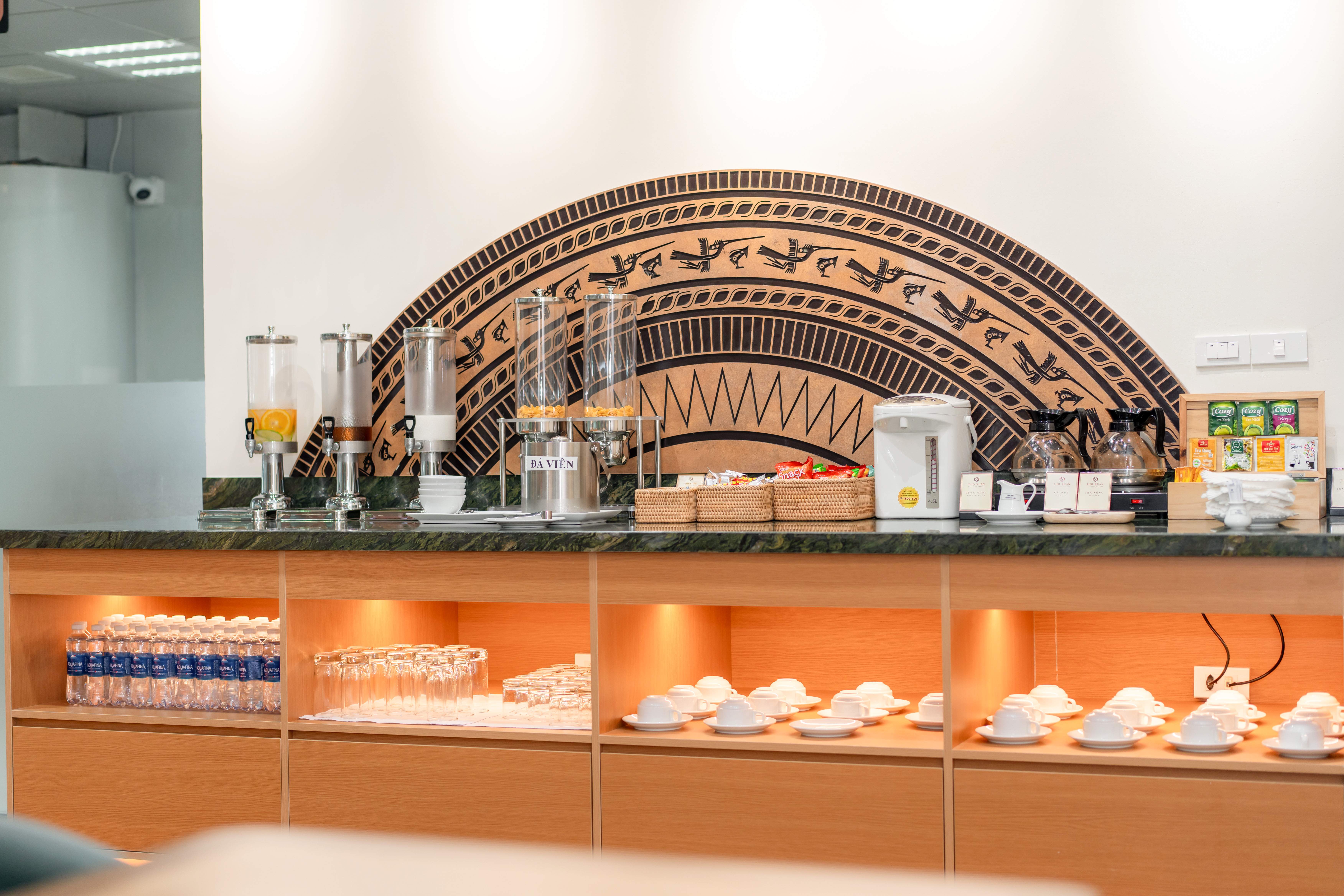 Tho Xuan Business Lounge atmosphere, image 2