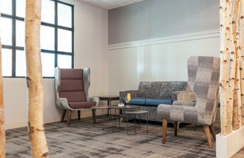 锡拉丘兹汉考克国际机场Escape Lounge