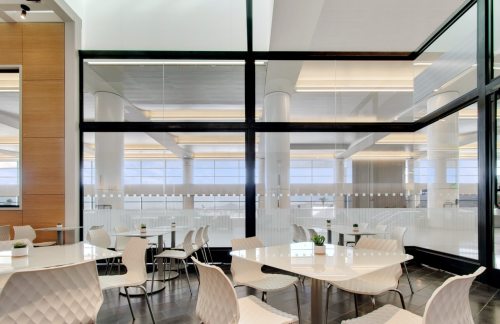 菲尼克斯天港国际机场Escape Lounge