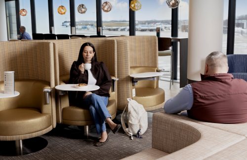 布拉德利国际机场Escape Lounge