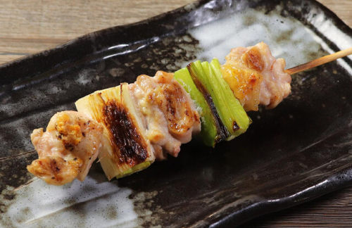 关内站烤鸡肉串中心 关内店