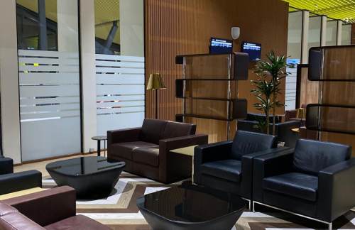 NQZLounge Bar (International Departure)