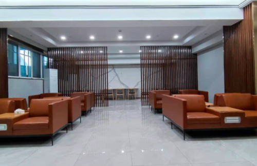 air-321863龙腾商务座候车区