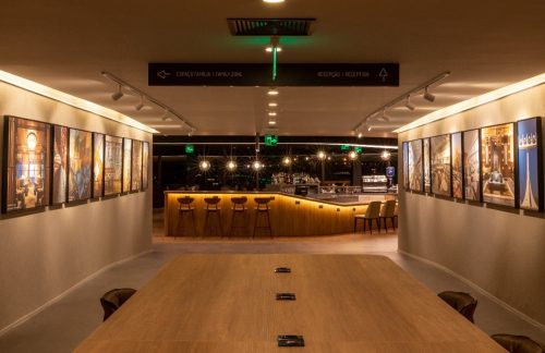 GRUPlaza Premium Lounge
