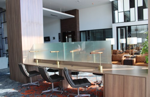 air-757480Sala VIP PIA