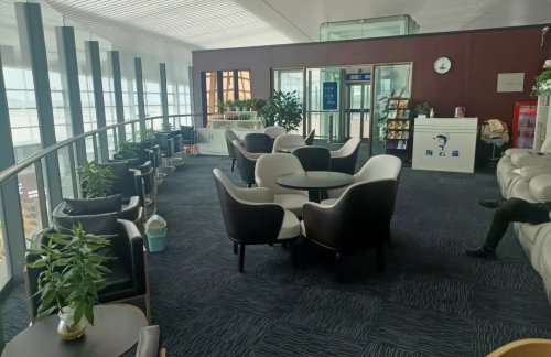 YNT“海云端”商务休息室