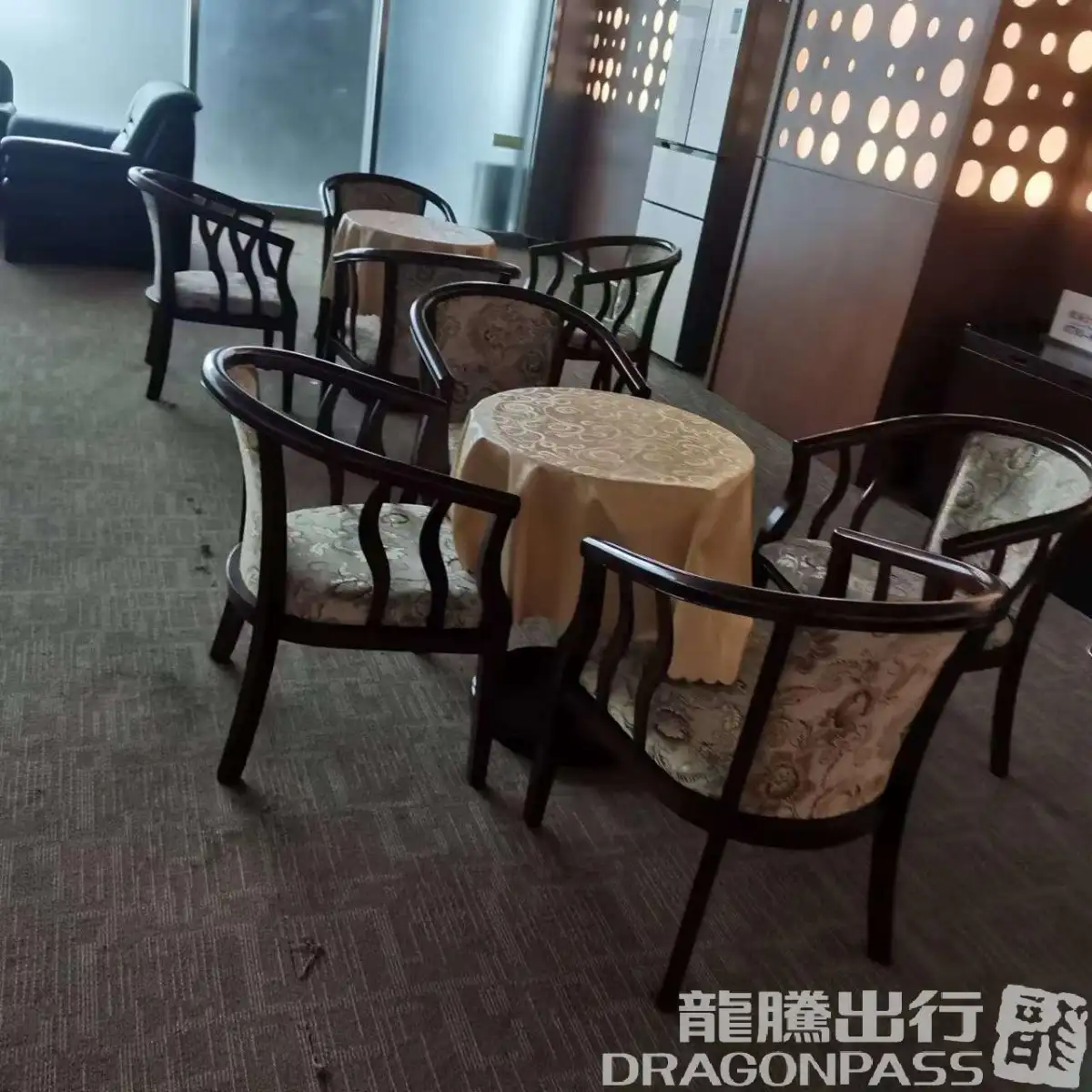 First Class Lounge – photos 8
