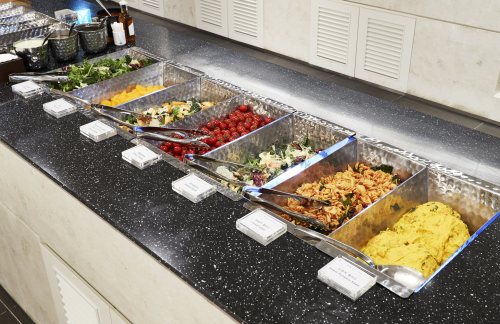 ICNMatina Lounge (West Wing)