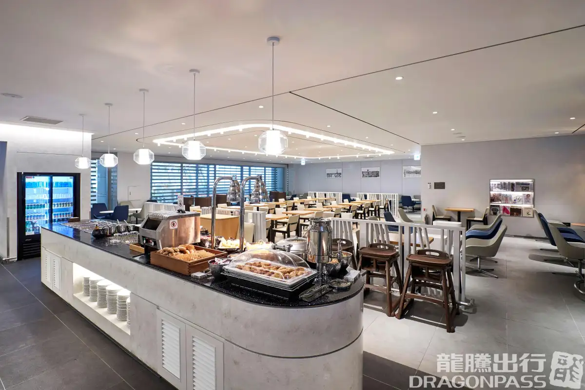 Matina Lounge (West Wing) – photos 8