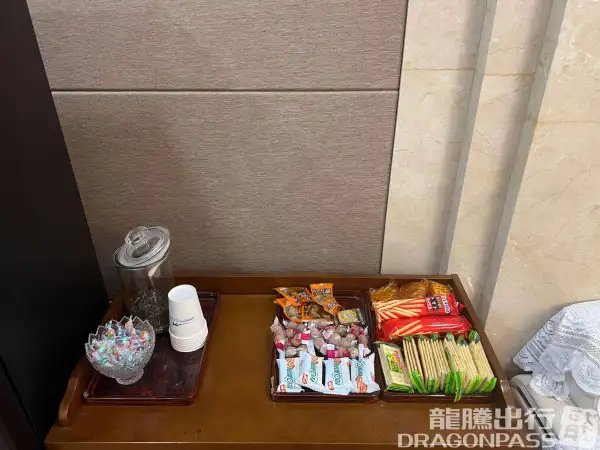 First Class Lounge(Dom) – photos 3