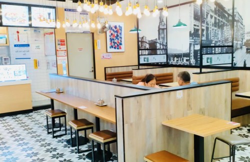 武汉天河国际机场陇兴楼牛肉拉面（4D1-06店）
