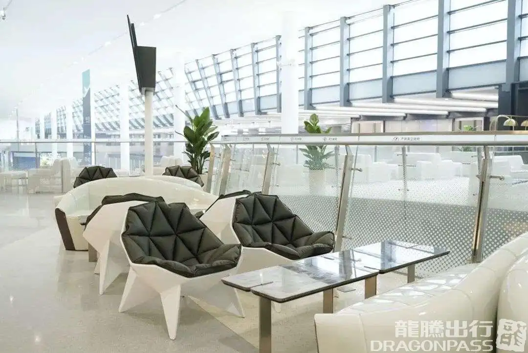 VIP Lounge V25 (Int T4) – photos 2