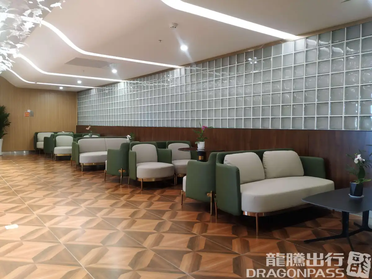 First Class Lounge – photos 10