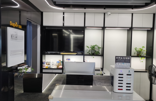 njnz龙腾出行会员候车厅