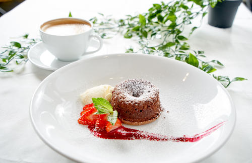 温尼伯国际机场Root 98