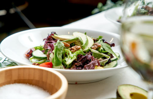 温尼伯国际机场Root 98