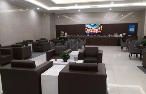 tynz商务座候车室（东进站口）