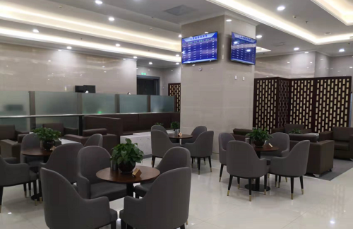 tynz商务座候车室（东进站口）