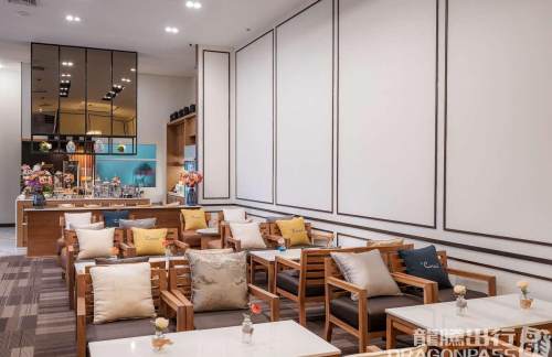CNXThe Coral Executive Lounge