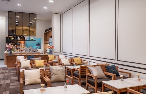 CNXThe Coral Executive Lounge