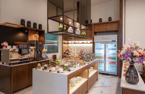 CNXThe Coral Executive Lounge