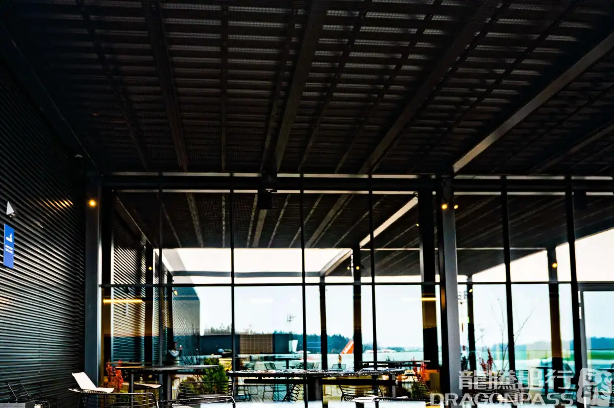 Business Lounge – photos 6
