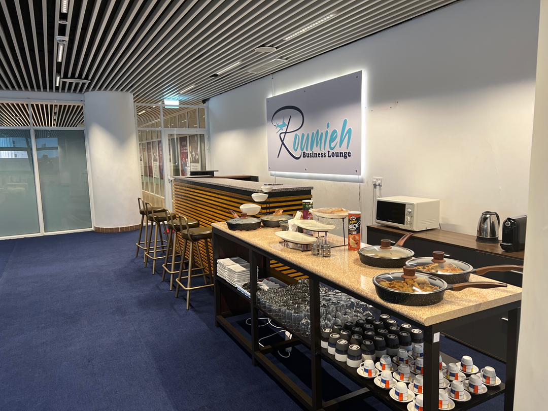 Roumieh Business Lounge atmosphere, image 2
