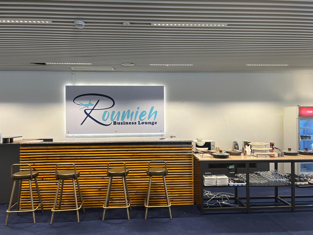 Roumieh Business Lounge at BJL
