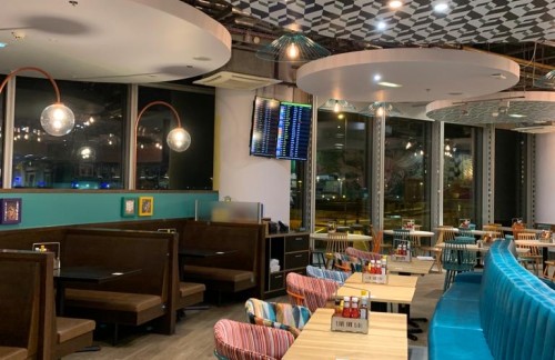 曼彻斯特国际机场GIRAFFE