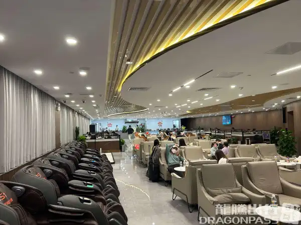 V1 First class lounge(T1 Domestic) – photos 4