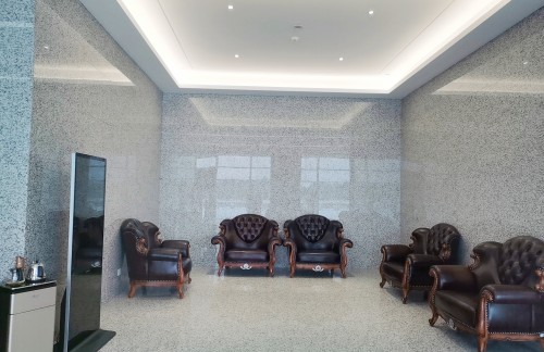 air-851360商务座候车区