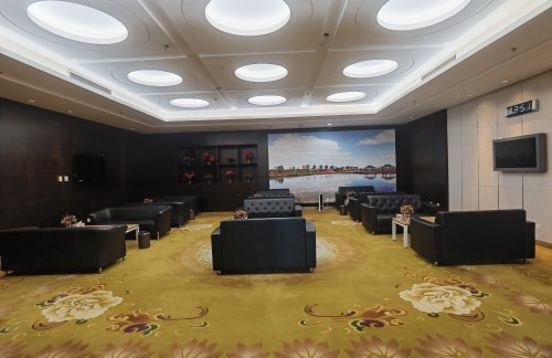 UCB头等舱候机室1