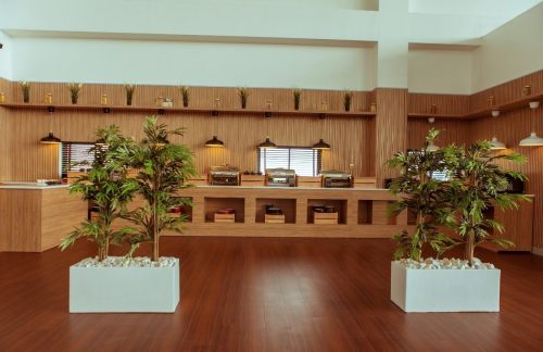 LOSThe Atelier Lounge