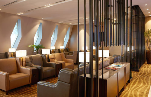 AUHAl Dhabi Lounge (T1)