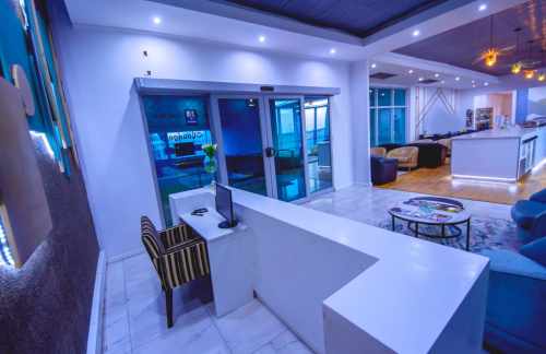 LVIConnieK Livingstone Lounge